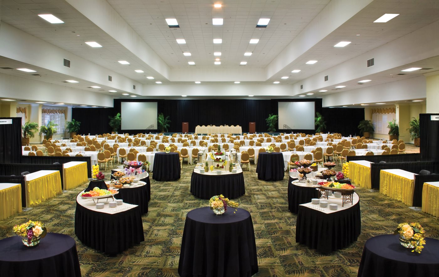 Grand-Pavilion-Combination-Set-Up